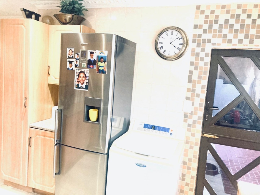 3 Bedroom Property for Sale in Mabopane Unit M North West